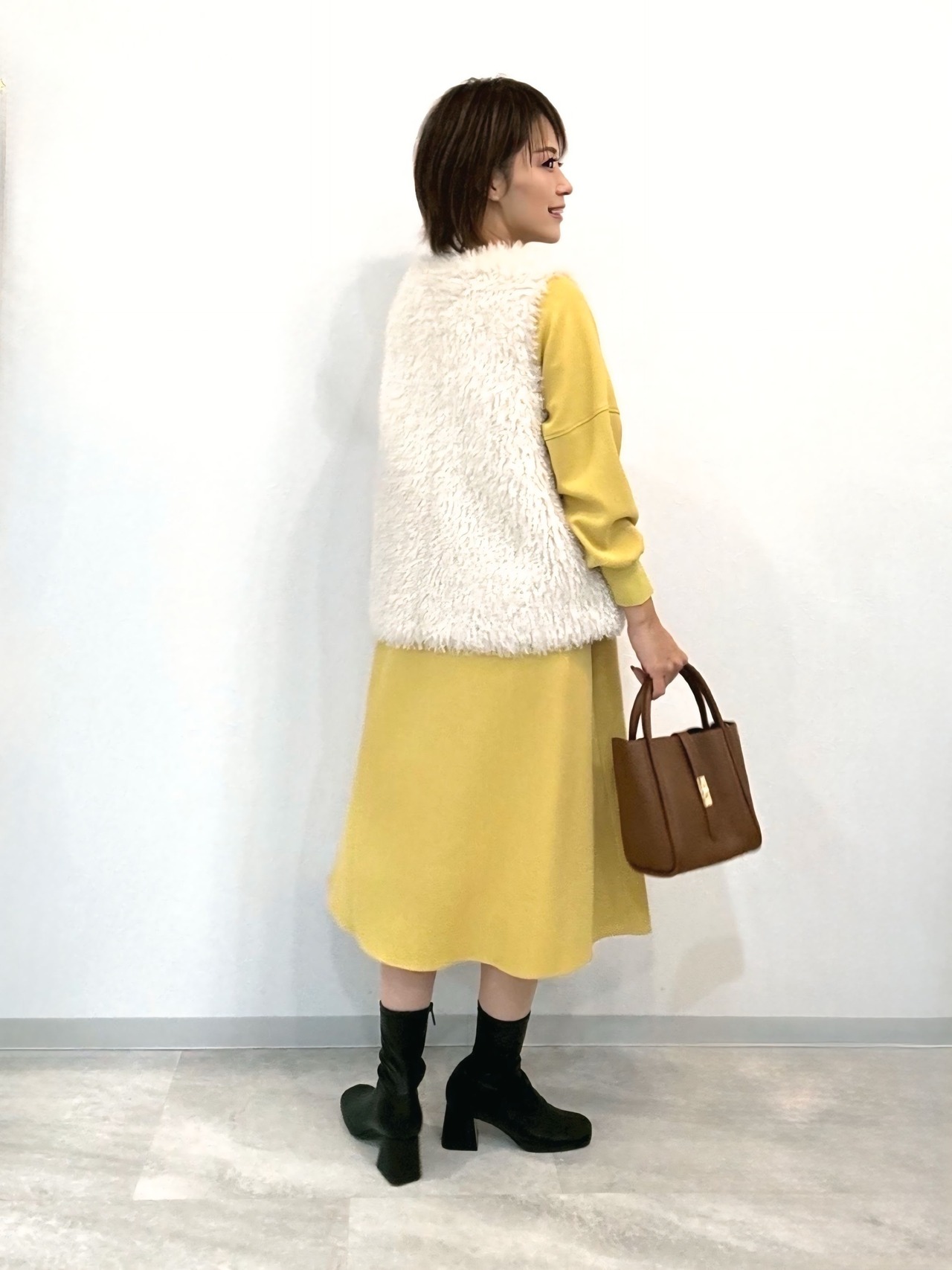 リバーシブルファーベスト