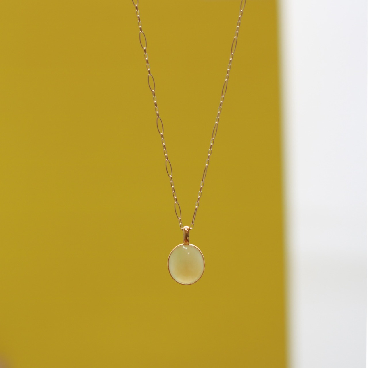 K10YGオーバル jade yellow 翡翠ネックレス A貨翡翠 jd_ne1295