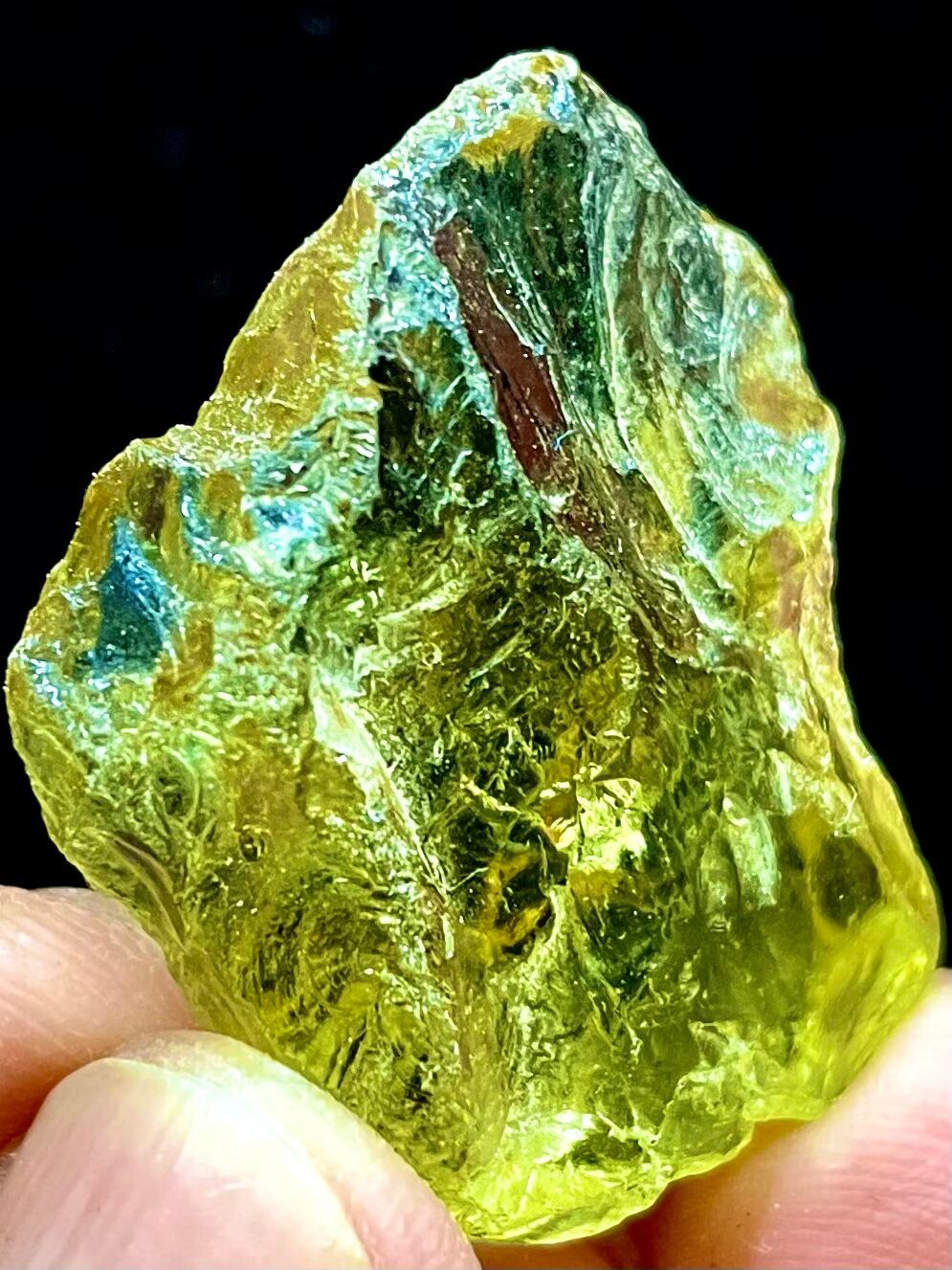 35) 変化・変容「オウロベルデ」原石