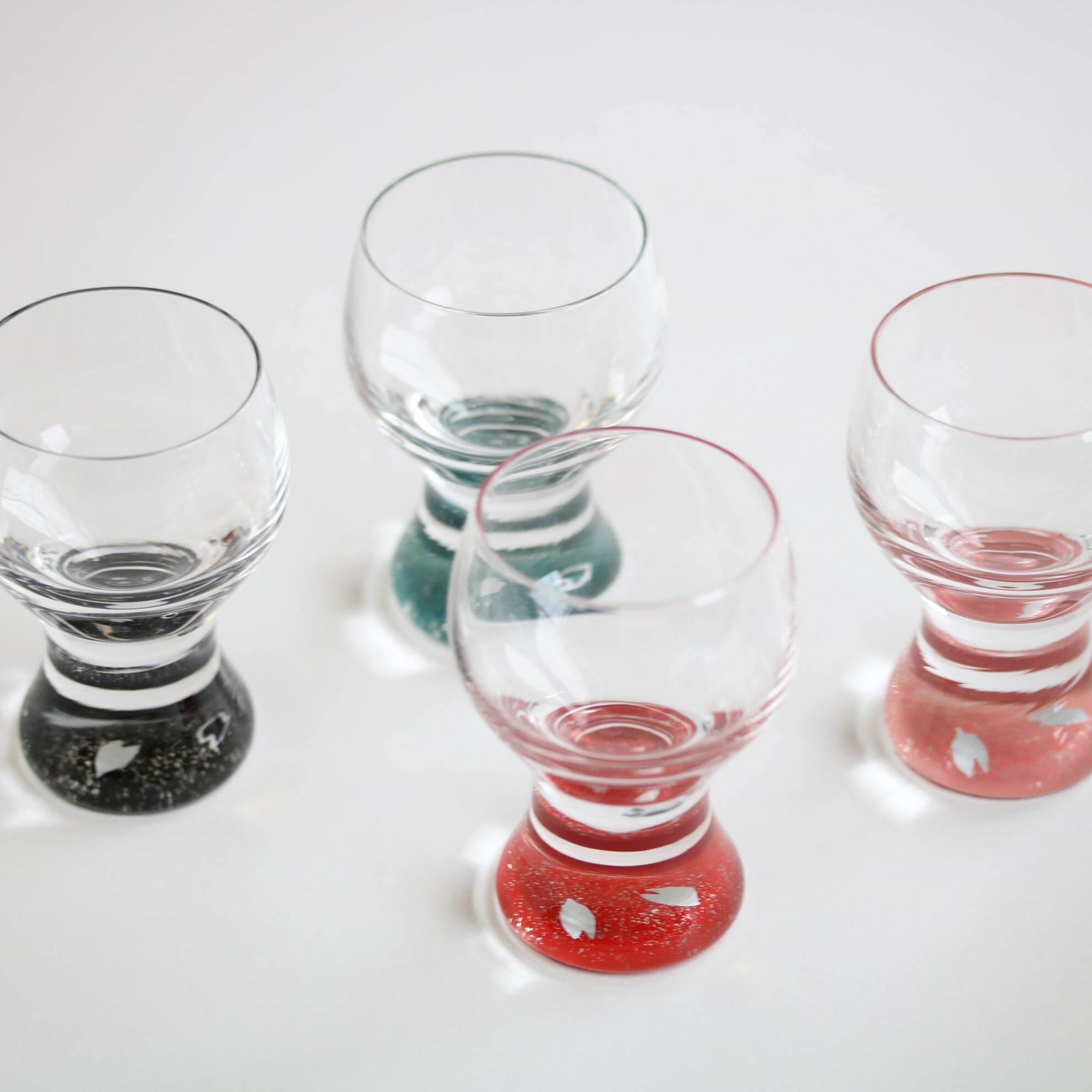 ガラスぐい呑み 螺鈿桜