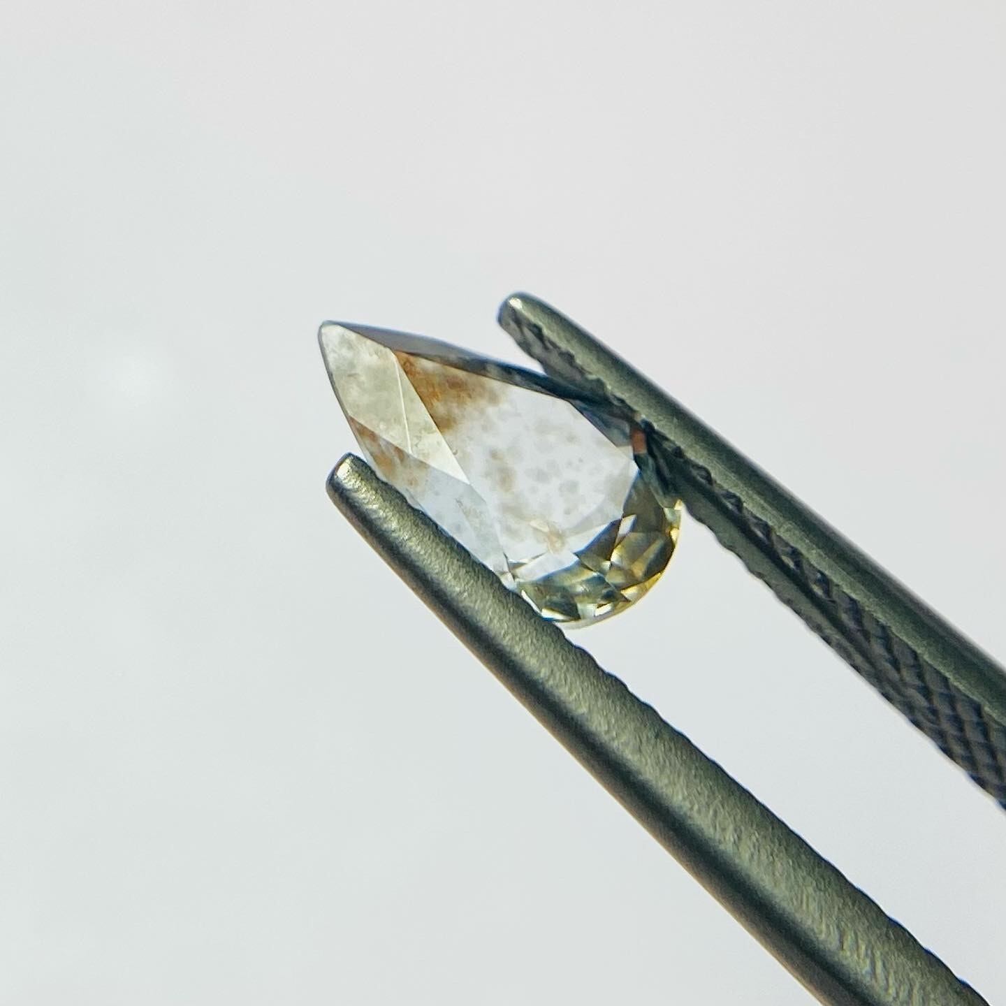 水面にキラキラ サンストーンアクアマリン4