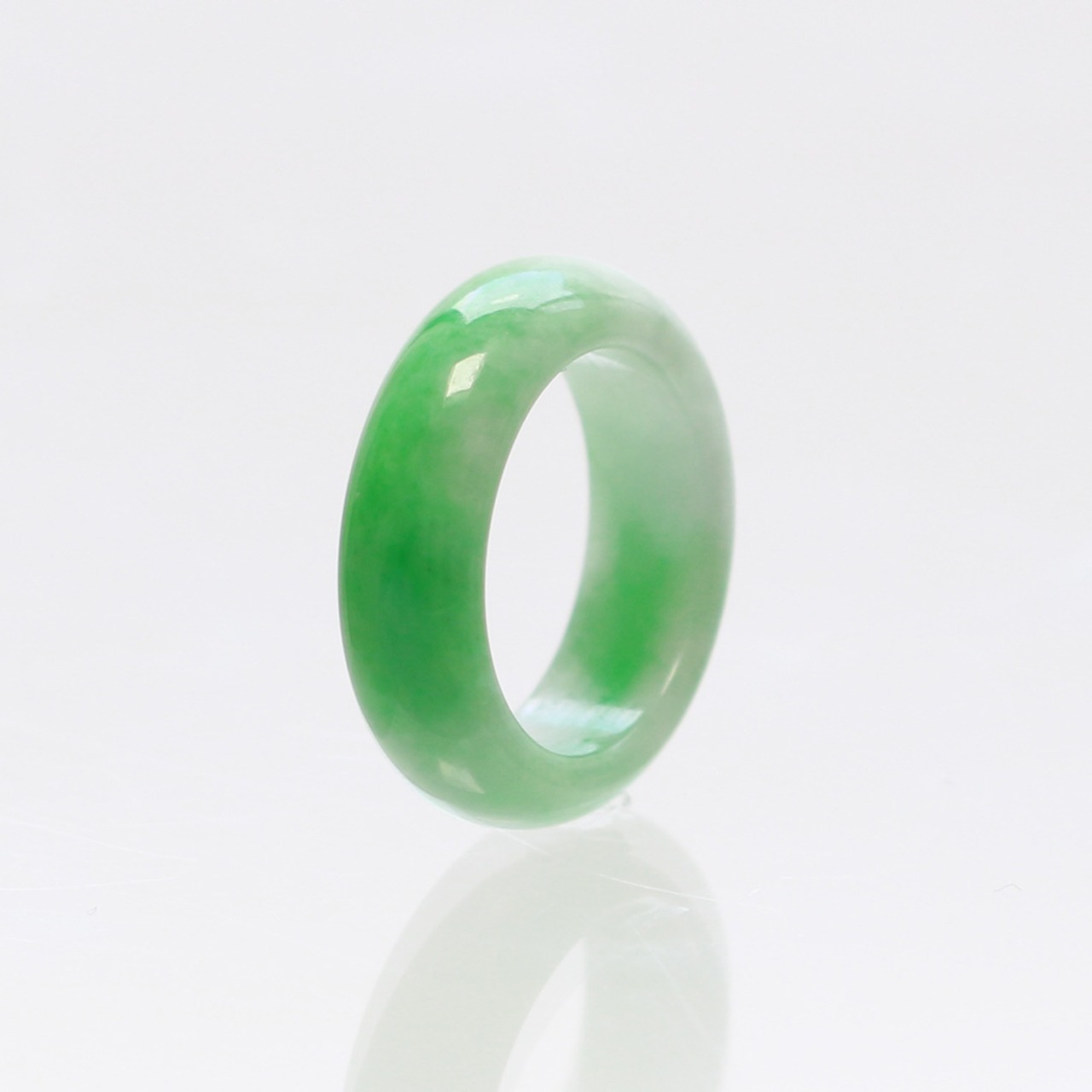 【12号】希少な鮮やかな緑がポイント！ 翡翠 甲丸リング A貨翡翠 jd_rg1822
