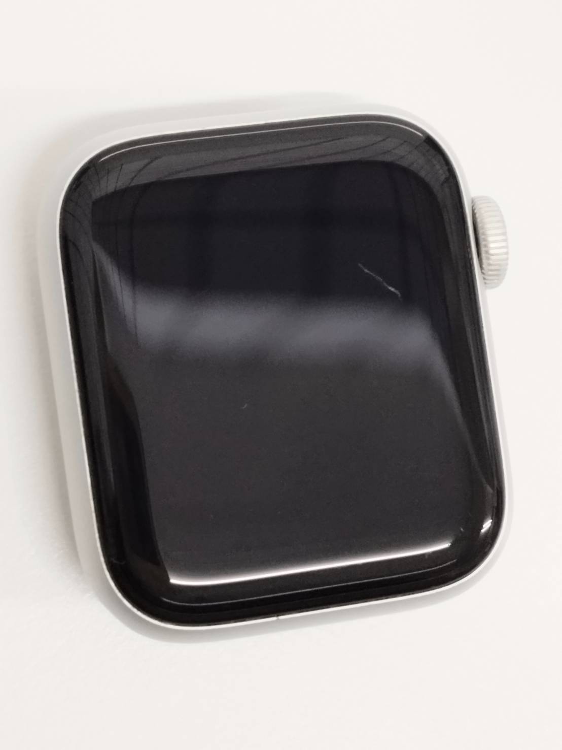 Apple Watch SE 第1世代/GPS/40mm/A2351/シルバー〈NYDM2LL/A〉 | 中古