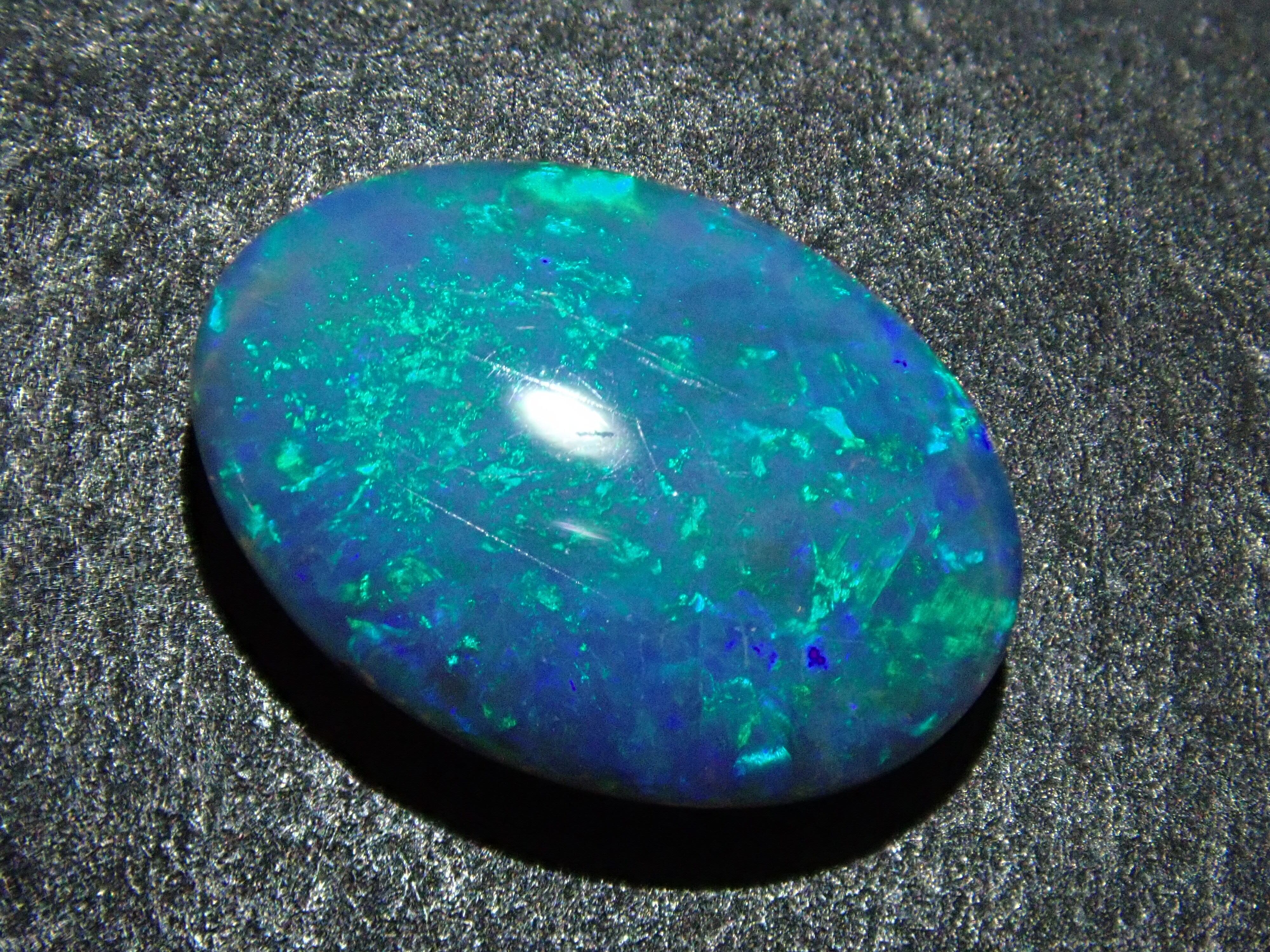 オーストラリア産ブラックオパール 0.773ct | Gem Shop Urcaguary