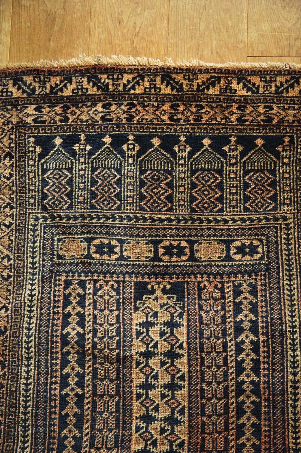 290 -Vintage ali khoja rug