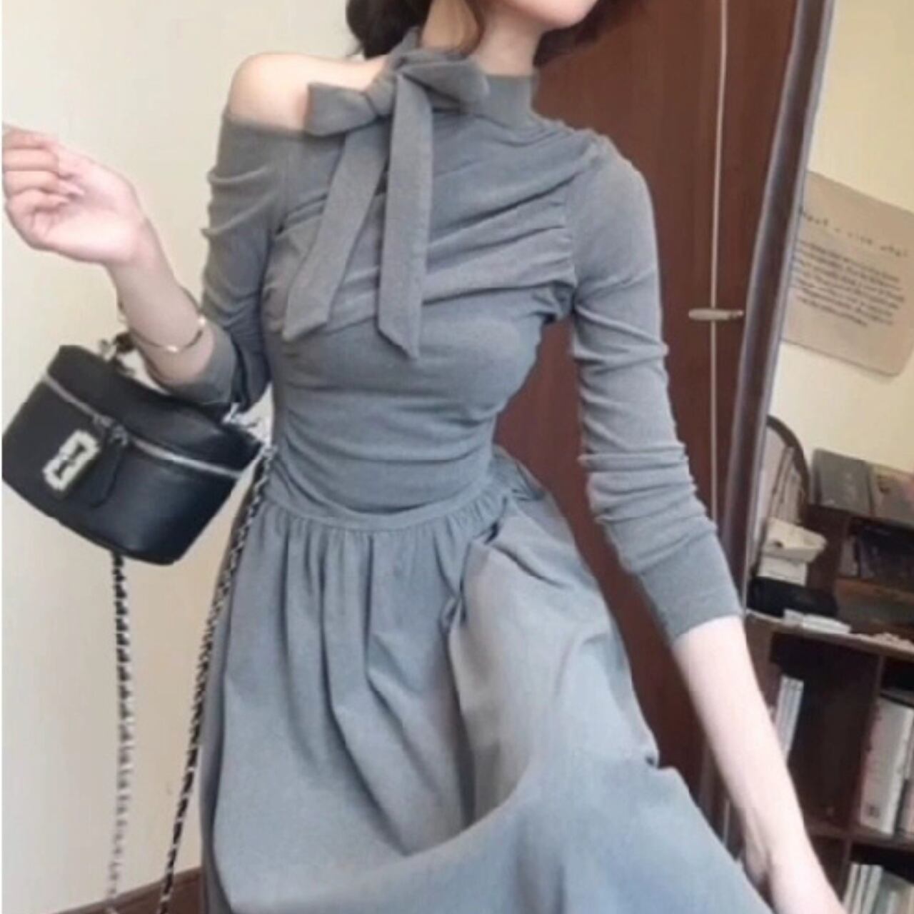 オフショルダー ボウタイ ホルター ドレス 241113