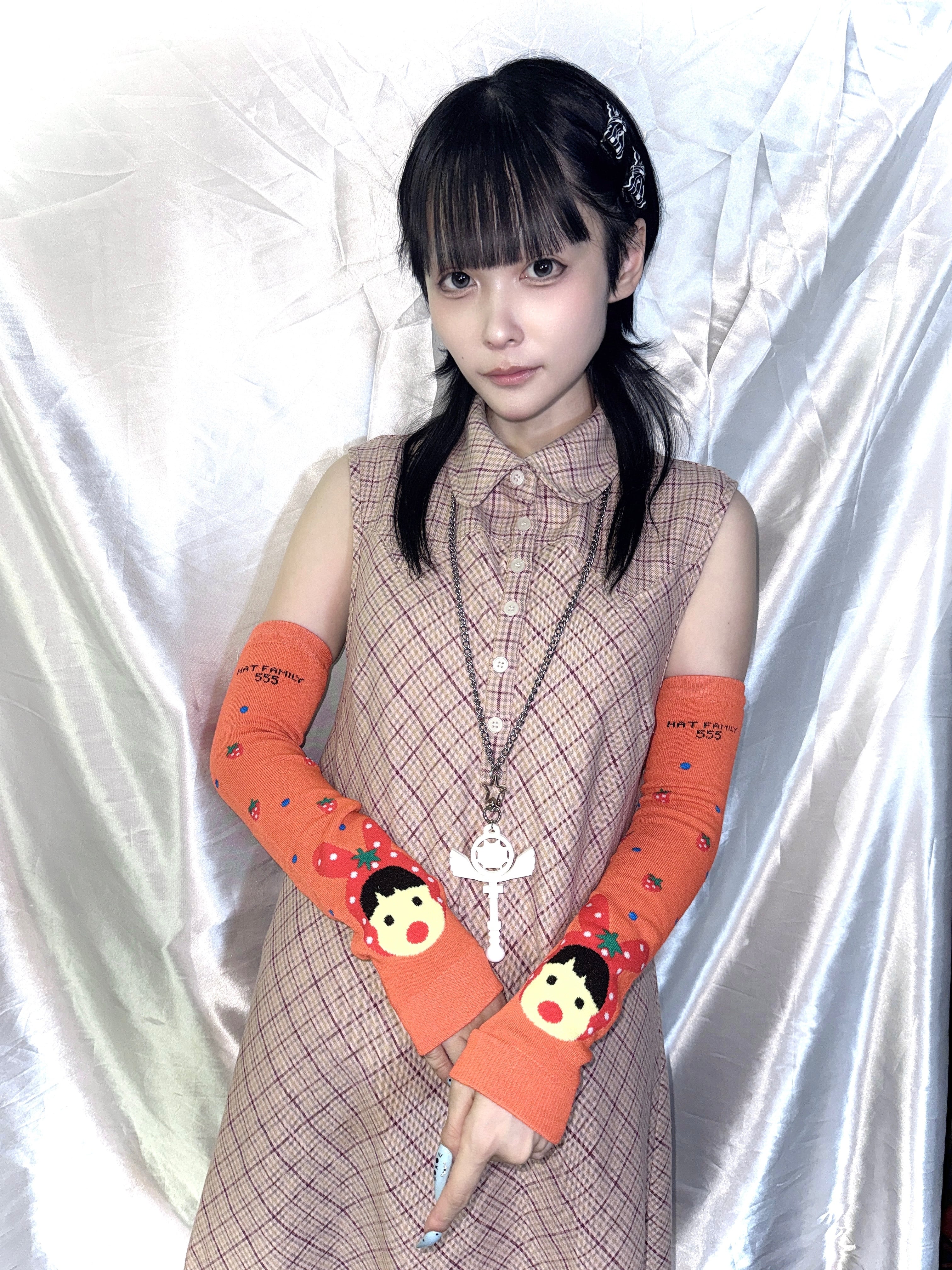雀蜂★puripuriニコニコちゃん マフラー 耳付き グレー リメイク1点物 ALL ITEM | プレミアム雀蜂
