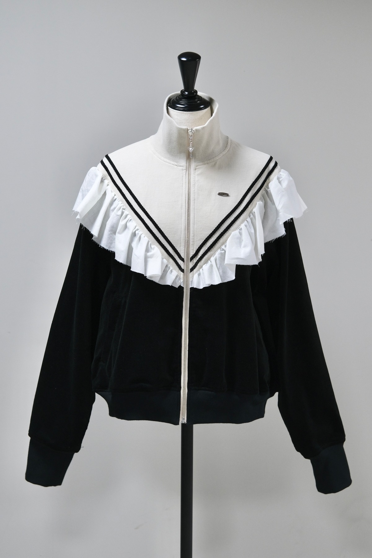 Tanaka Daisuke】FRILL CORDUROY TRACK JACKET | loop