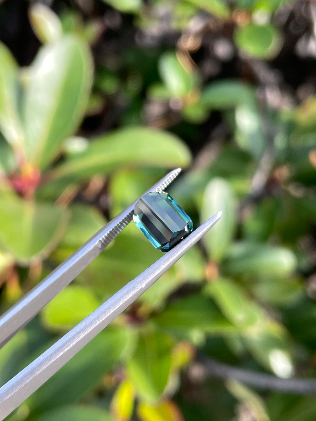 ティールカラートルマリン クッションシェイプ 8.9x6.7x4.5mm, 2.23ct ナミビア産