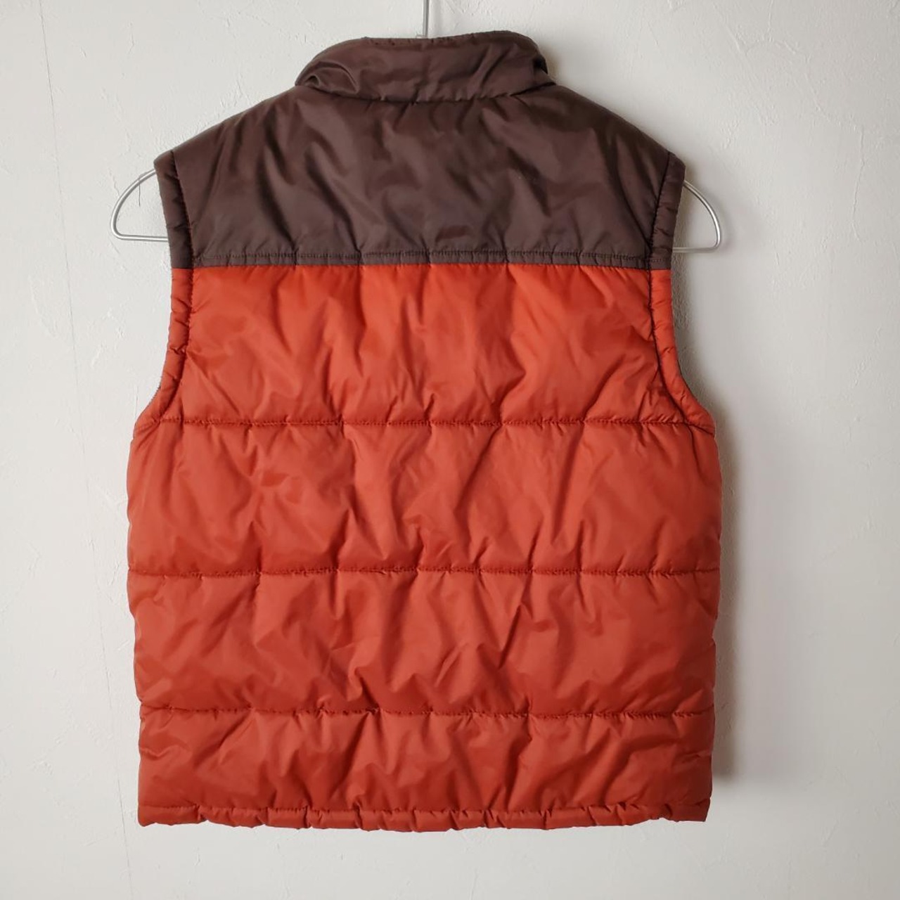 【USED】ジンボリー140サイズ　ダウンベスト　内ボア　室内での1枚に