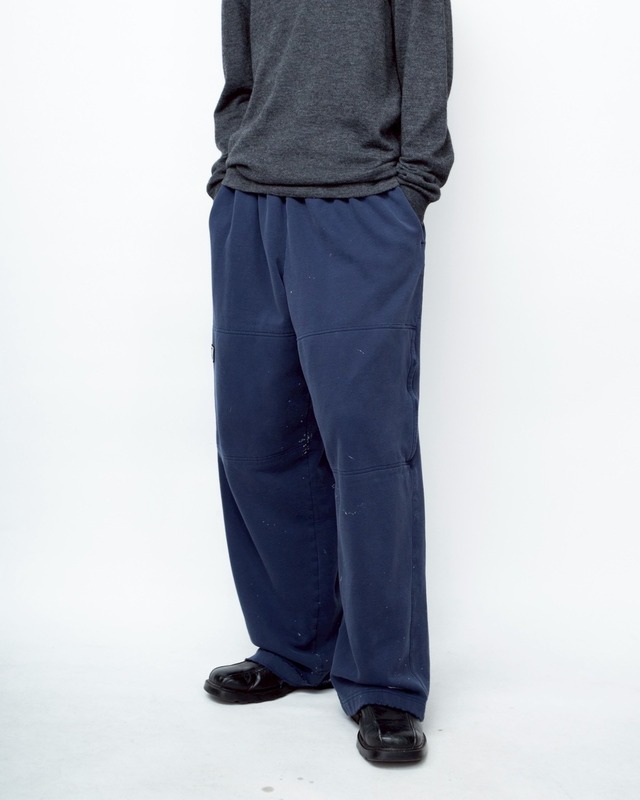 "NIKE" wide silhouette design sweat easy trousers