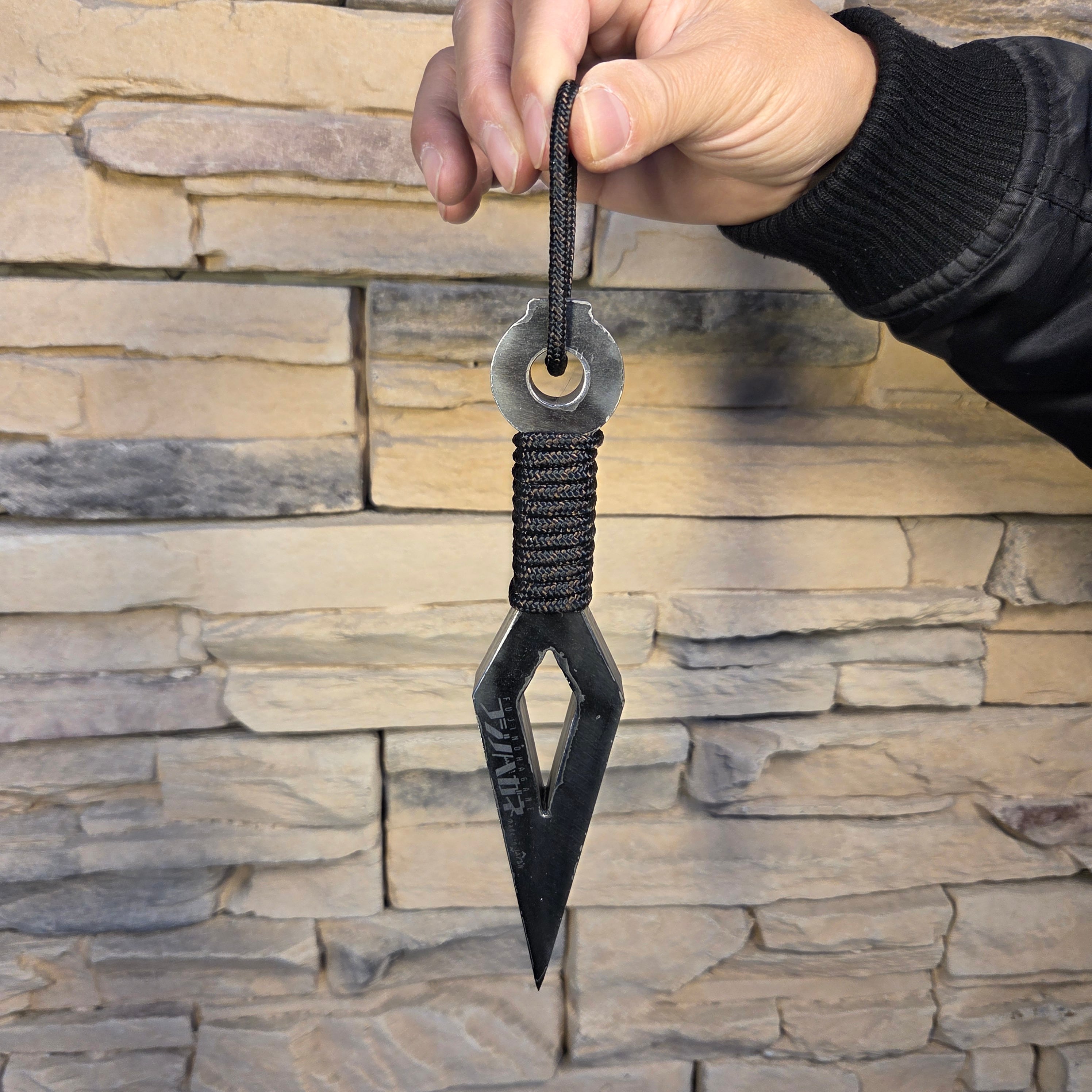 フジノハガネ】薪割りクサビ クナイさん〈ニンジャシリーズ〉 | CAMP