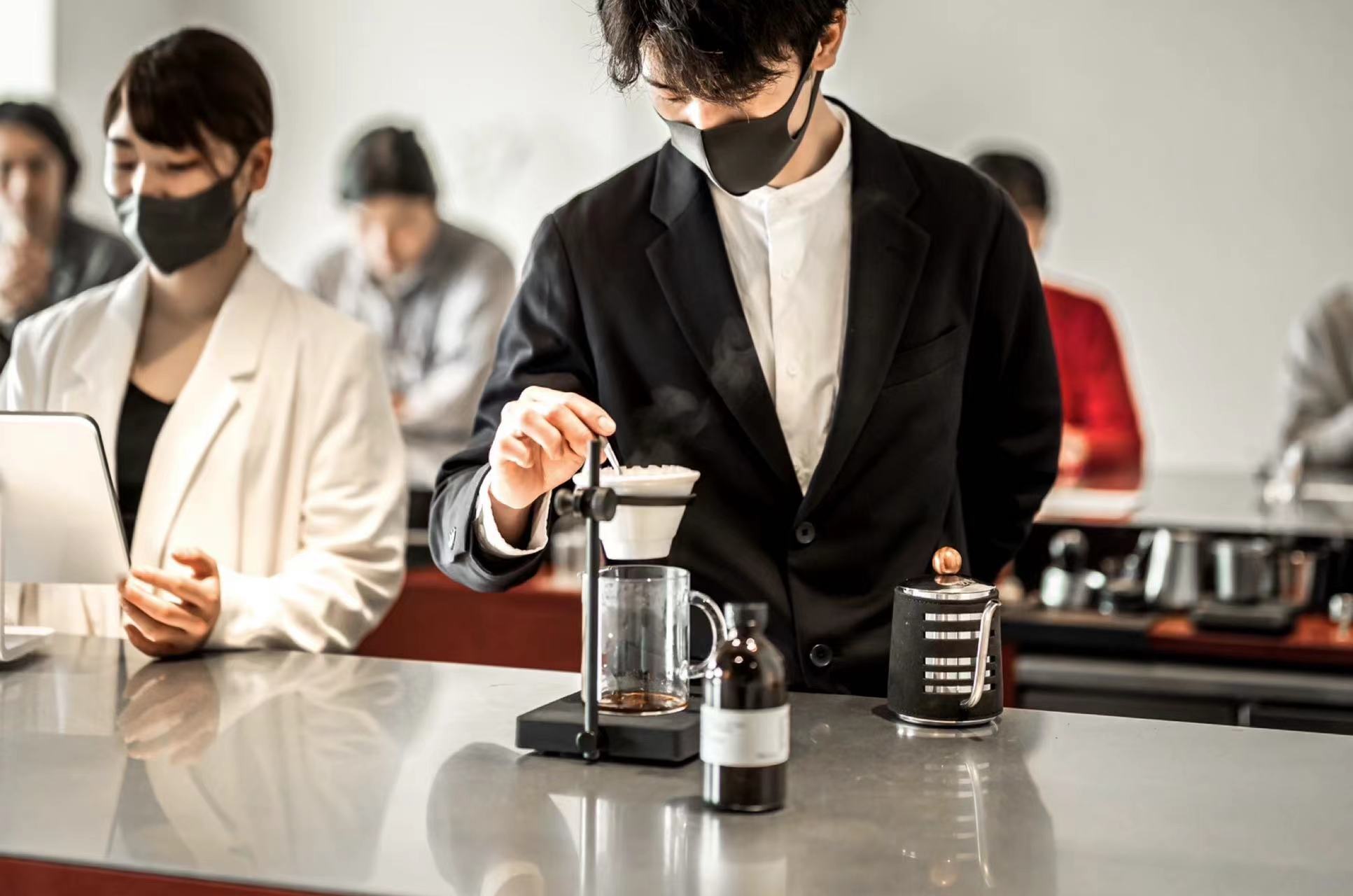 LiLi Dripper mini Lonich, コーヒー体験をデザインする