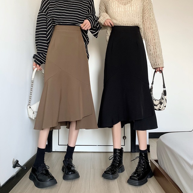 スカート ボトムス フレアスカート 膝下 ミモレ ミモレ丈 ロング ロング丈 フレア ハイウエスト かわいい 大人可愛い きれいめ 大人 上品 大人可愛い 大人女子 ガーリー 無地 春 夏 秋 冬 オールシーズン 10代 20代 30代 40代 レディース 女性用 オフィス ビジネス OL 通勤 学生 通学 デート お出かけ 女子会 休日 旅行 レストラン S M L  黒 ブラック 青 ブルー 茶色 ブラウン