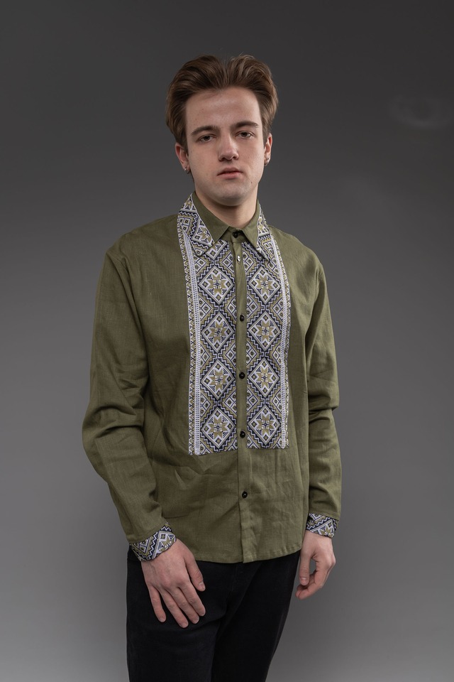 ウクライナ刺繍ヴィシヴァンカ　クロスステッチ手刺繍　Lサイズ　メンズ