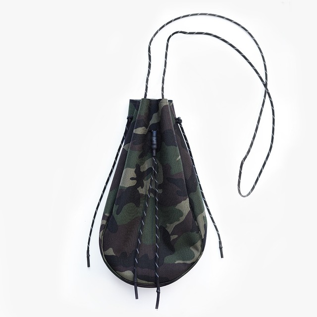 吉岡衣料店 drawstring bag (サコッシュ)【Lサイズ】camo (バッグ)