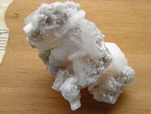 鉱物 - 束沸石 - フユノモリ社セレクト鉱物 | 金星灯百貨店オンライン