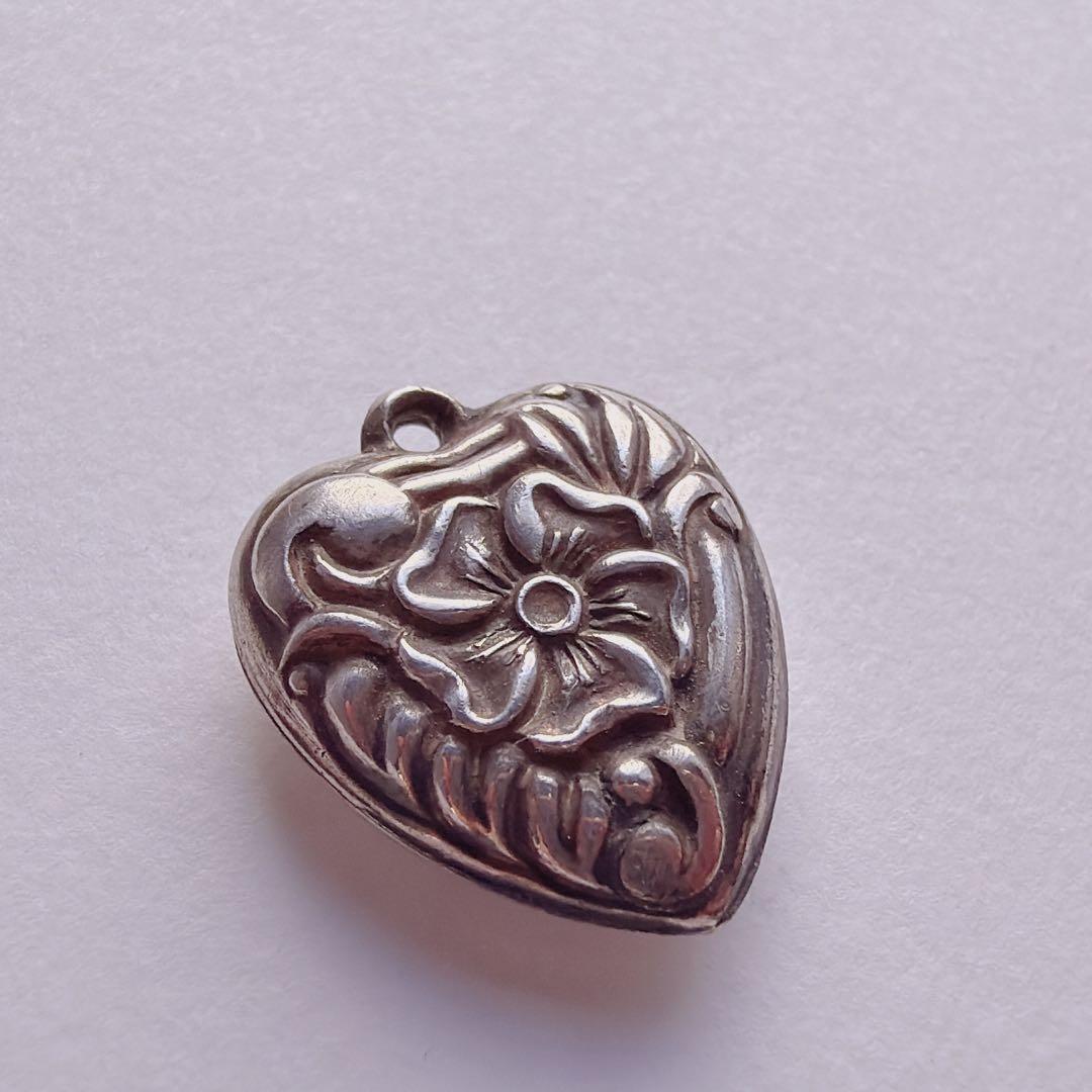 【J363】1941 勿忘草 スウィートハートジュエリー ヴィンテージ チャーム