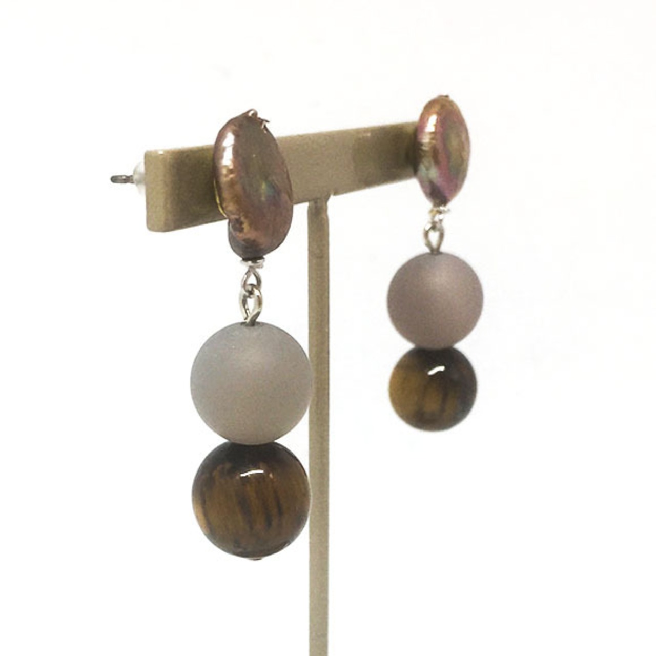 大人女子にも大人気！ブラウンパール ニュアンスカラー ピアス＆イヤリング