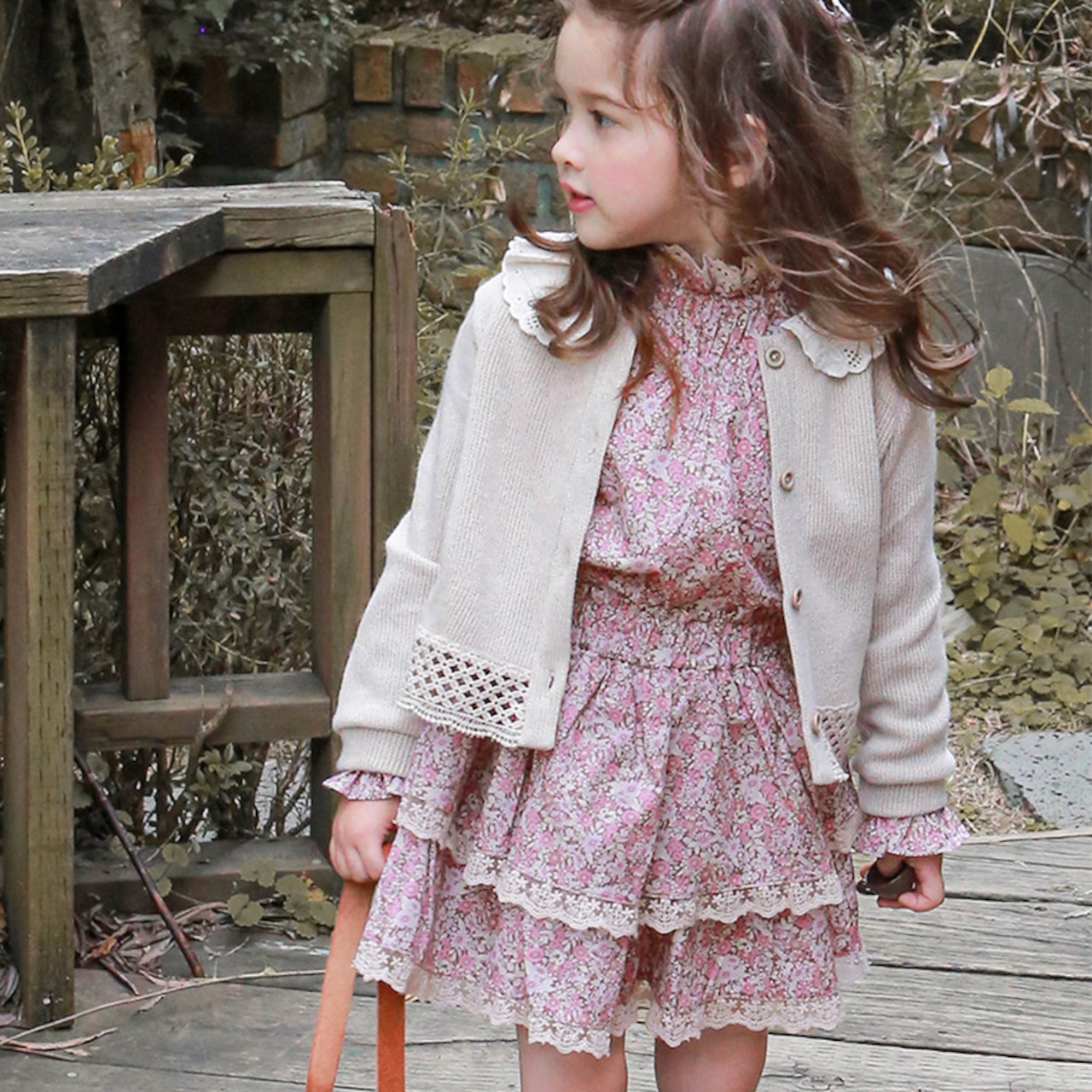 秋クルーネック透かし編みカーディガン