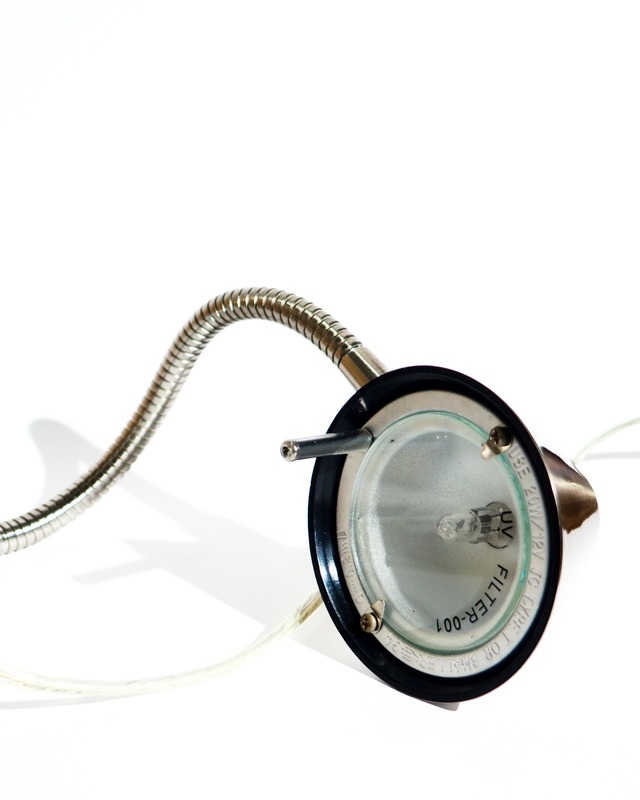 2005 Metal halogen desk lamp