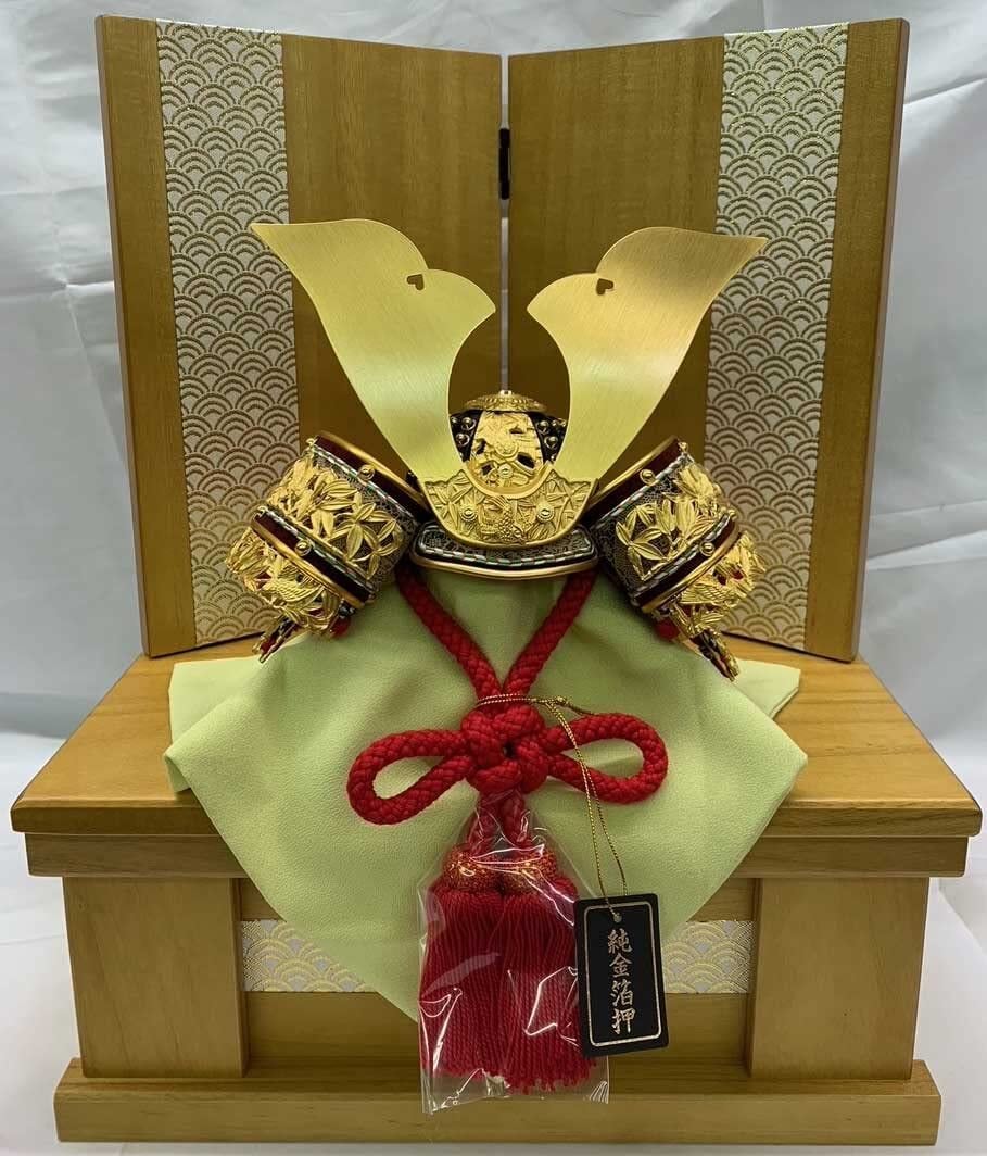 純金箔押した板