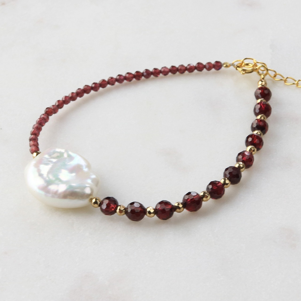 華やかさかつ上品なデザイン！ ガーネット アシメトリー シルバー ブレスレット br1015