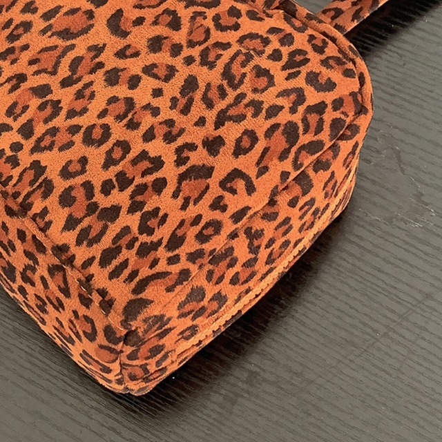 square shoulder handbag　J00192