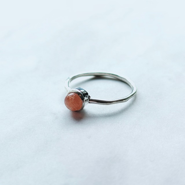 ＜再販売＞【sign ring】Taurus  ～牡牛座・エメラルド～ 〈silver〉