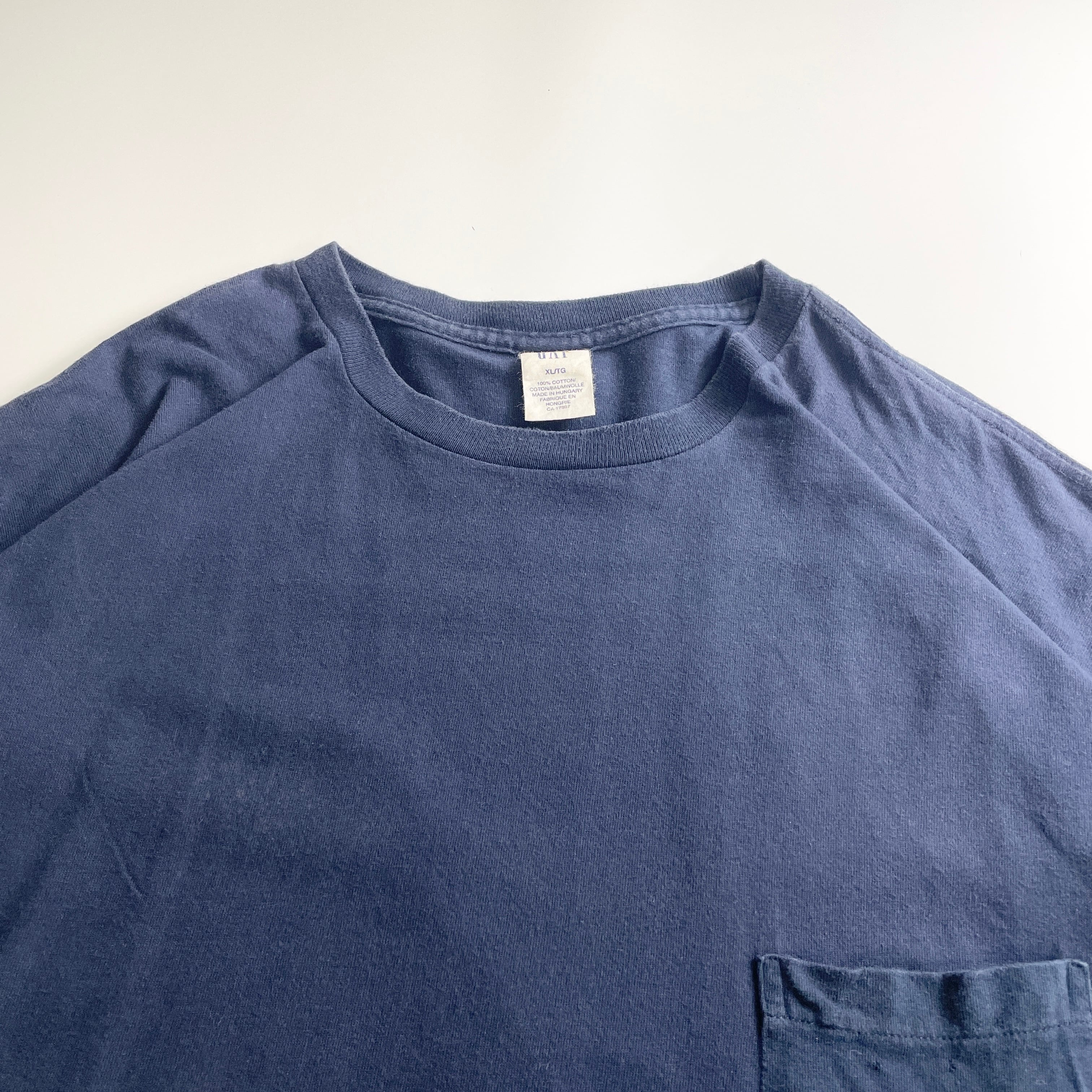 90s OLD GAP Pocket T-Shirt