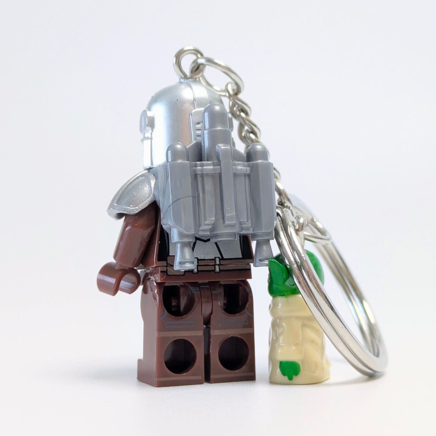 2026年7月中旬再入荷予定！★ブロックフィギュアキーホルダー★【STARWARS ( スター・ウォーズ )/ The Mandalorian ( マンダロリアン )】マンダロリアン/ ディンジャリン  〚アメリカン雑貨 アメトイ〛