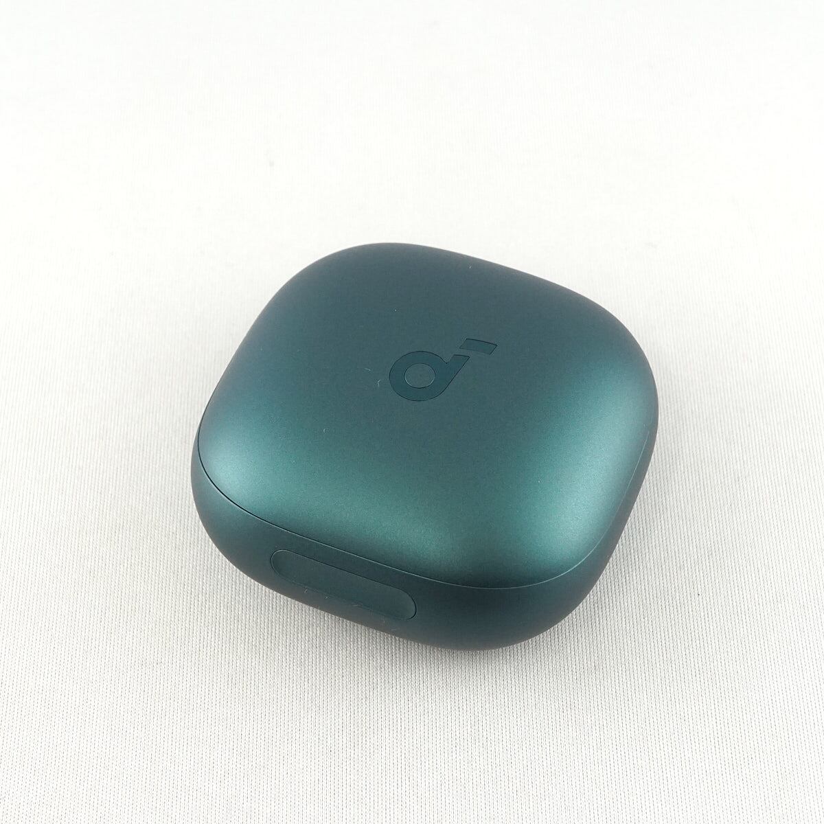 イヤホン AirPods with Charging Case MV7N2J/A AirPods with Charging Case 第2世代 MV7N2J/Aの製品画像 - 価格.com