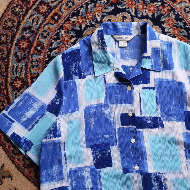 blue and blue art graphic wrinkle fabric h/s shirt