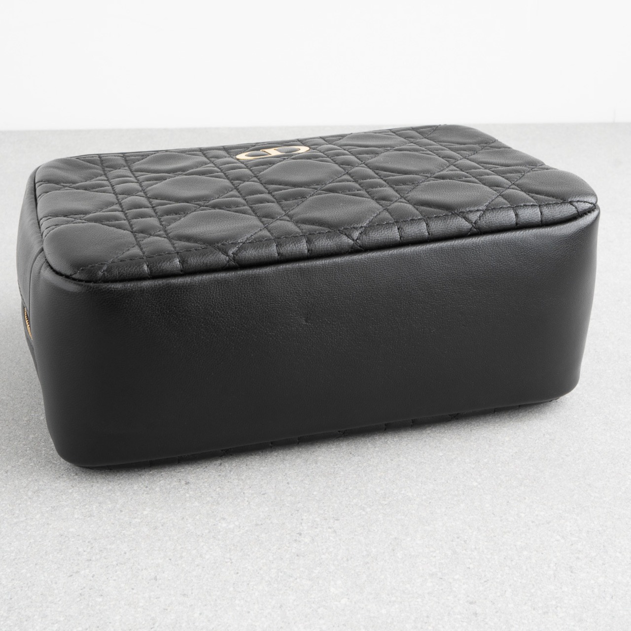 クリスチャンディオール カロ ポーチ カナージュ ラムスキン ブラック レザー