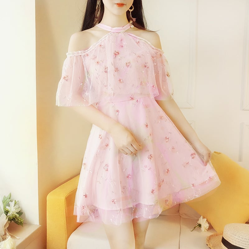 花柄生地が美しい 肩のビーズがオシャレなホルターネックドレス 花柄生地が美しい 肩のビーズがオシャレなホルターネックドレス