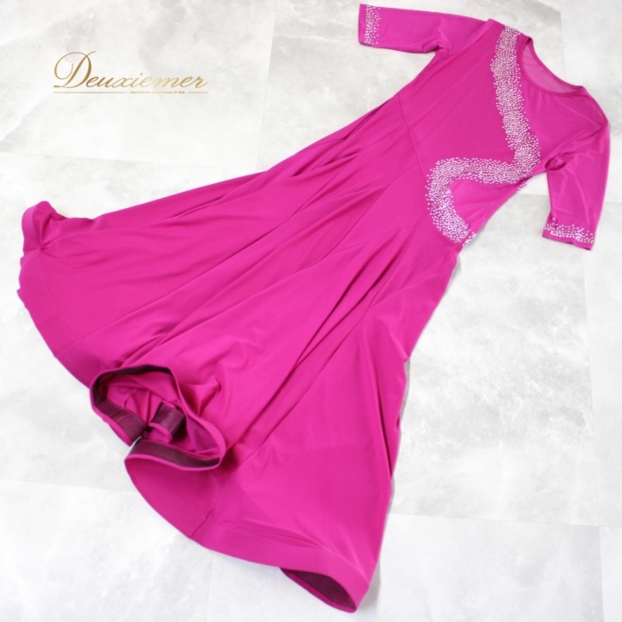 社交ダンス 衣装 スタンダード ドレス ワンピース レッスンウェア パーティ衣装 レディース オールシーズン 紫 パープル系 ラインストーン ダンス ドレス 女性用 舞台 衣装 大きく広がる裾 伸縮性 おしゃれ フォーマル イベント ラインストーン付き キラキラ 光沢感 シンプル エレガント ティアードスカート パーティー 祝賀会 発表会 競技用 ダンス用 柔らかい 使いやすい