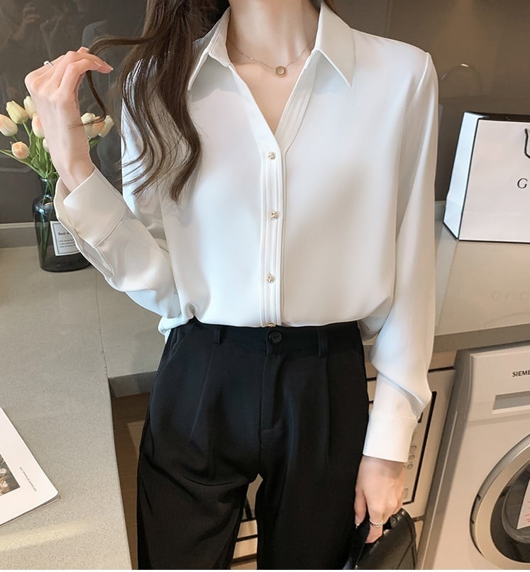 トップス シャツ ブラウス 白シャツ ミディアム丈 ミドル丈 レギュラー丈 長袖 ラウンドネック 襟付き 裾イン 前開き かわいい 大人可愛い きれいめ シンプル カジュアル 大人 おしゃれ お洒落 ラフ エレガント 無地 春 夏 秋 冬 オールシーズン シーズンレス 10代 20代 30代 40代 50代 60代 レディース オフィス OL 通勤 学生 通学 デート お出かけ 女子会 休日 旅行 ショッピング 着回し 普段使い 重ね着 楽ちん S M L XL 2XL ゆったり