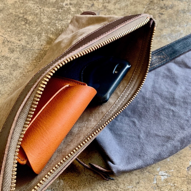 Cow Leather Travel Pouch 2colors