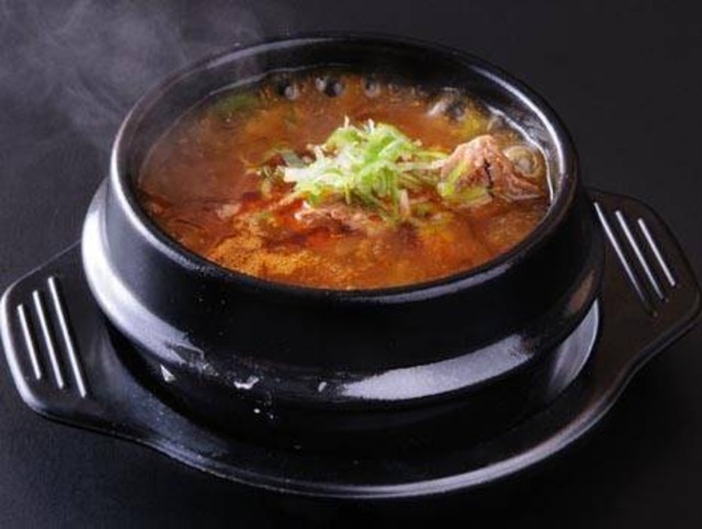 【冷凍】　看板商品　牛すじ煮込み　　300ｇ×4袋