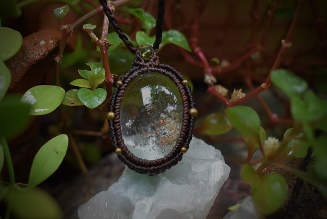 透明感★散りゆく四季★ガーデンクォーツ マクラメペンダントgarm045