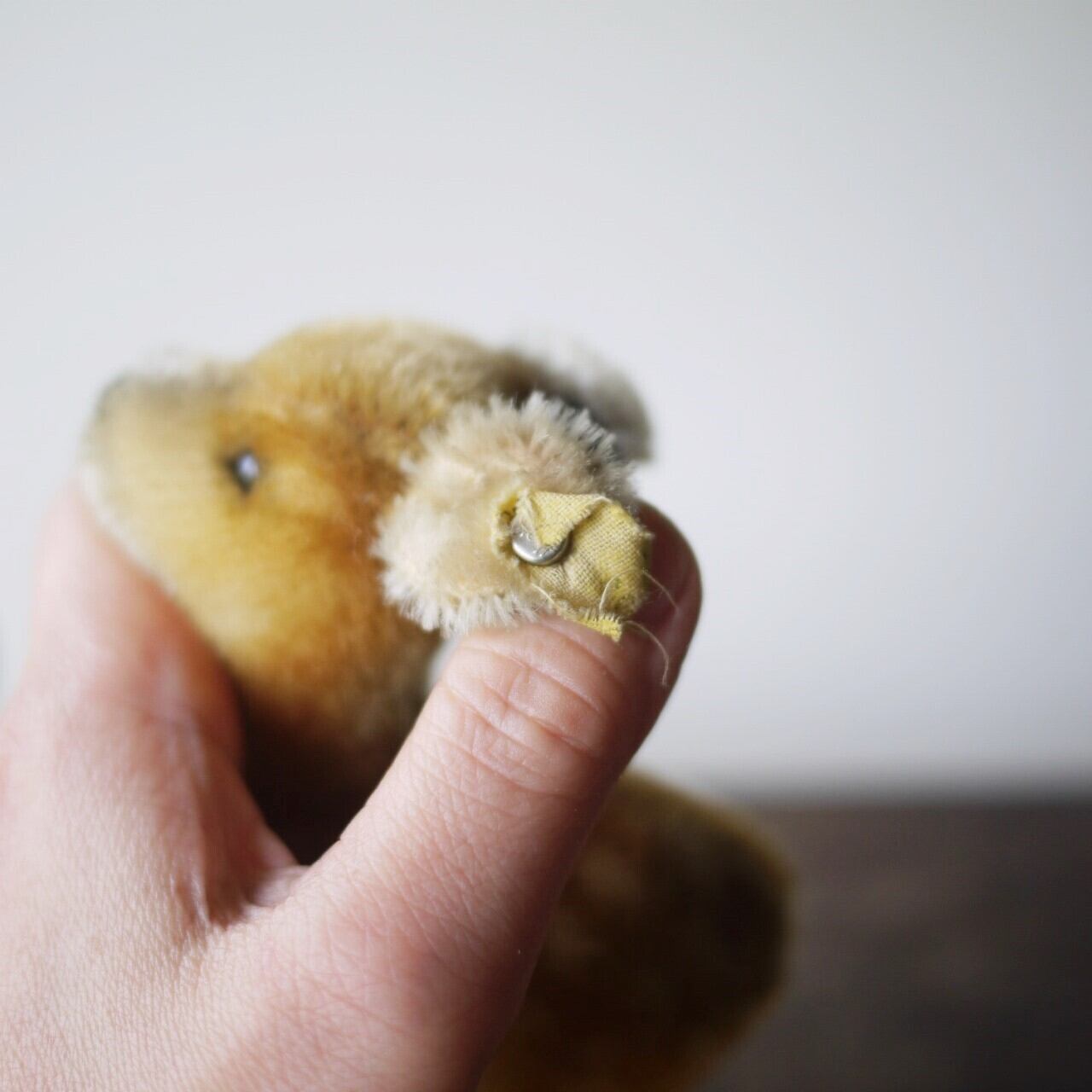 シュタイフ Jungreh 若い鹿 ドイツ | こりすのパン屋Base店 （世界の