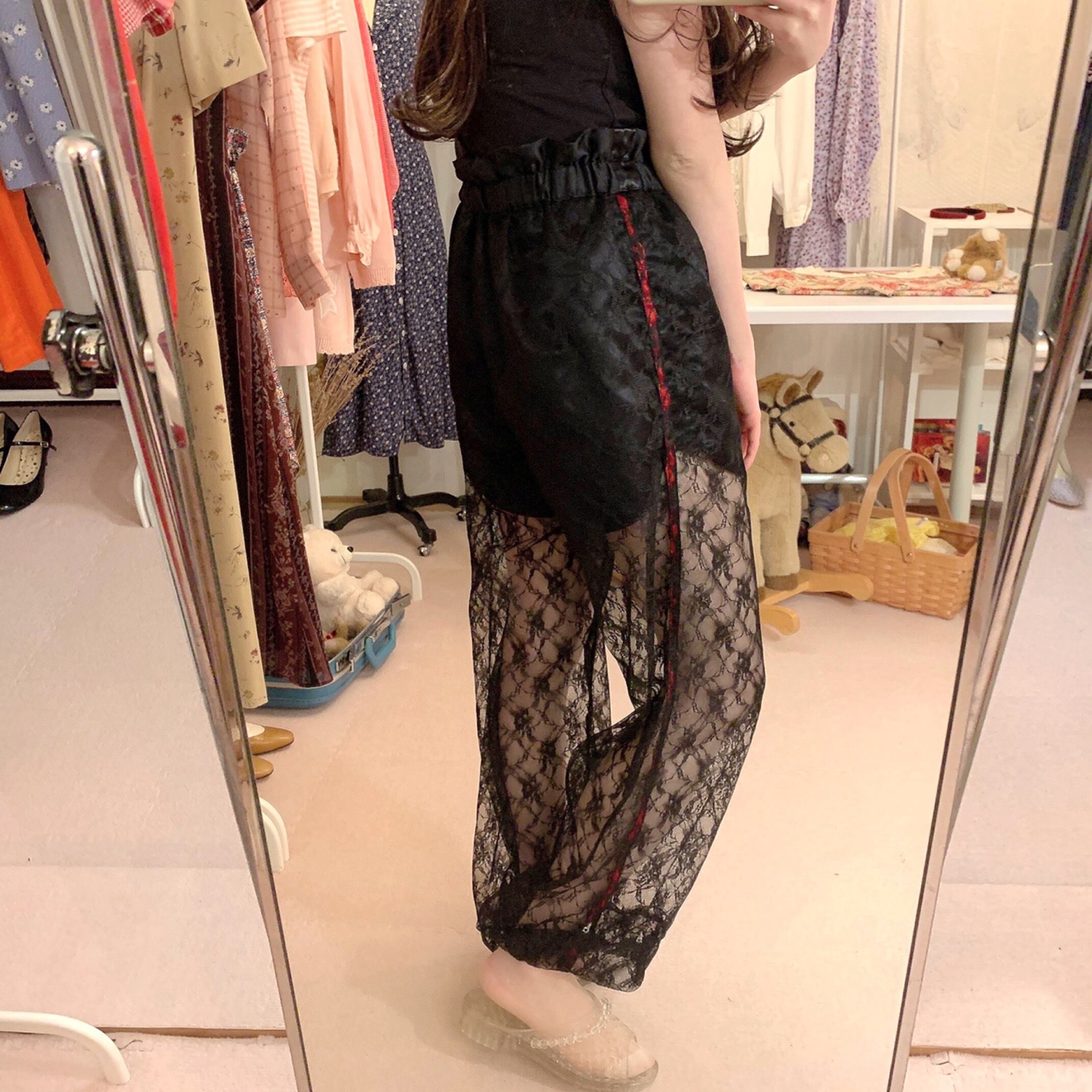 original : heads or tails brother pants BK/RD