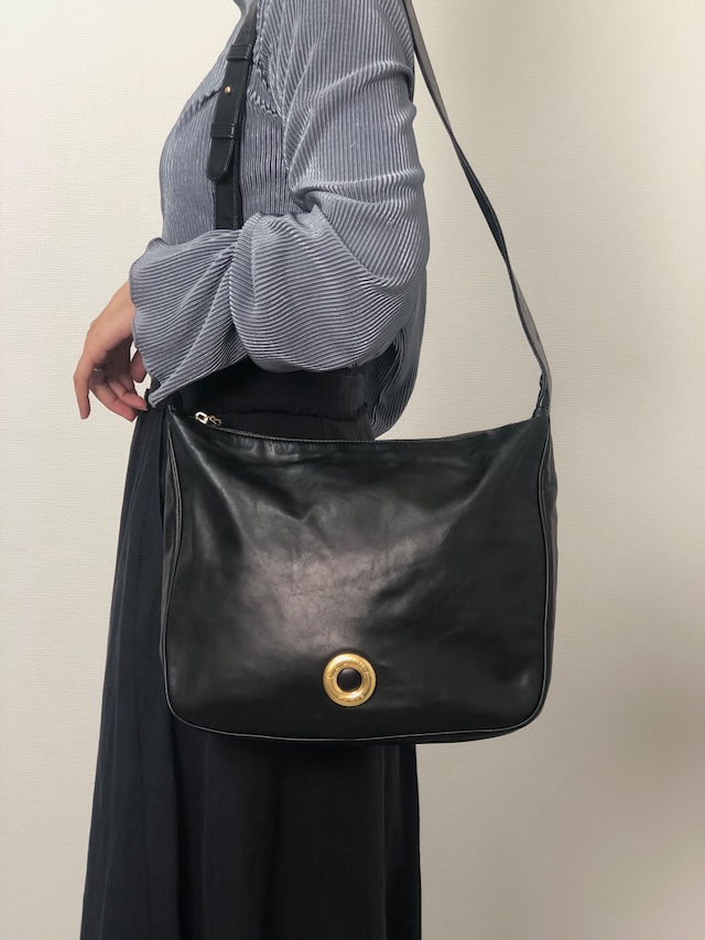 CELINE セリーヌ ショルダーバッグ ブラック ロゴサークル レザー vintage ヴィンテージ オールド mkxe53