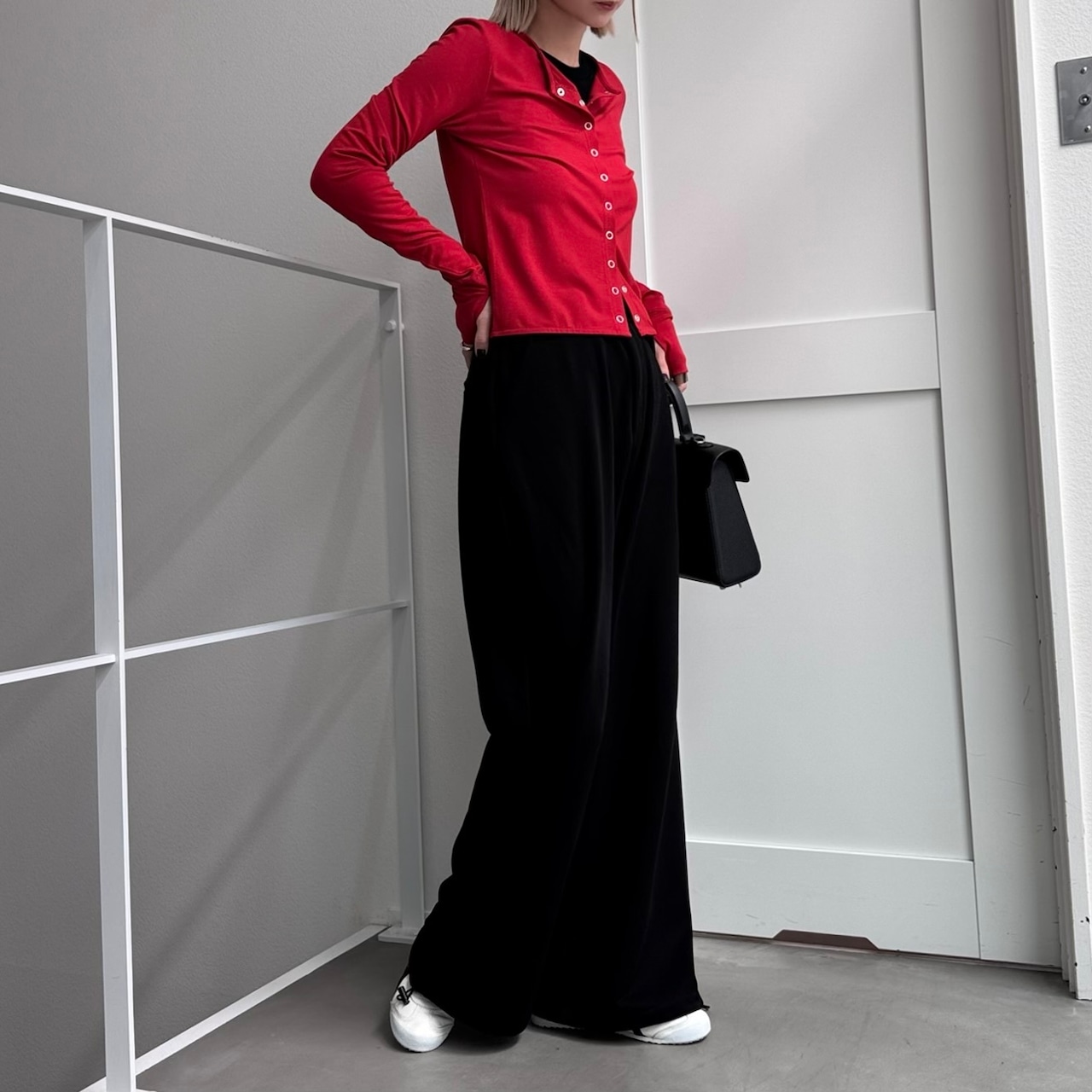 指穴クルーネックスナップボタンCD/レッド