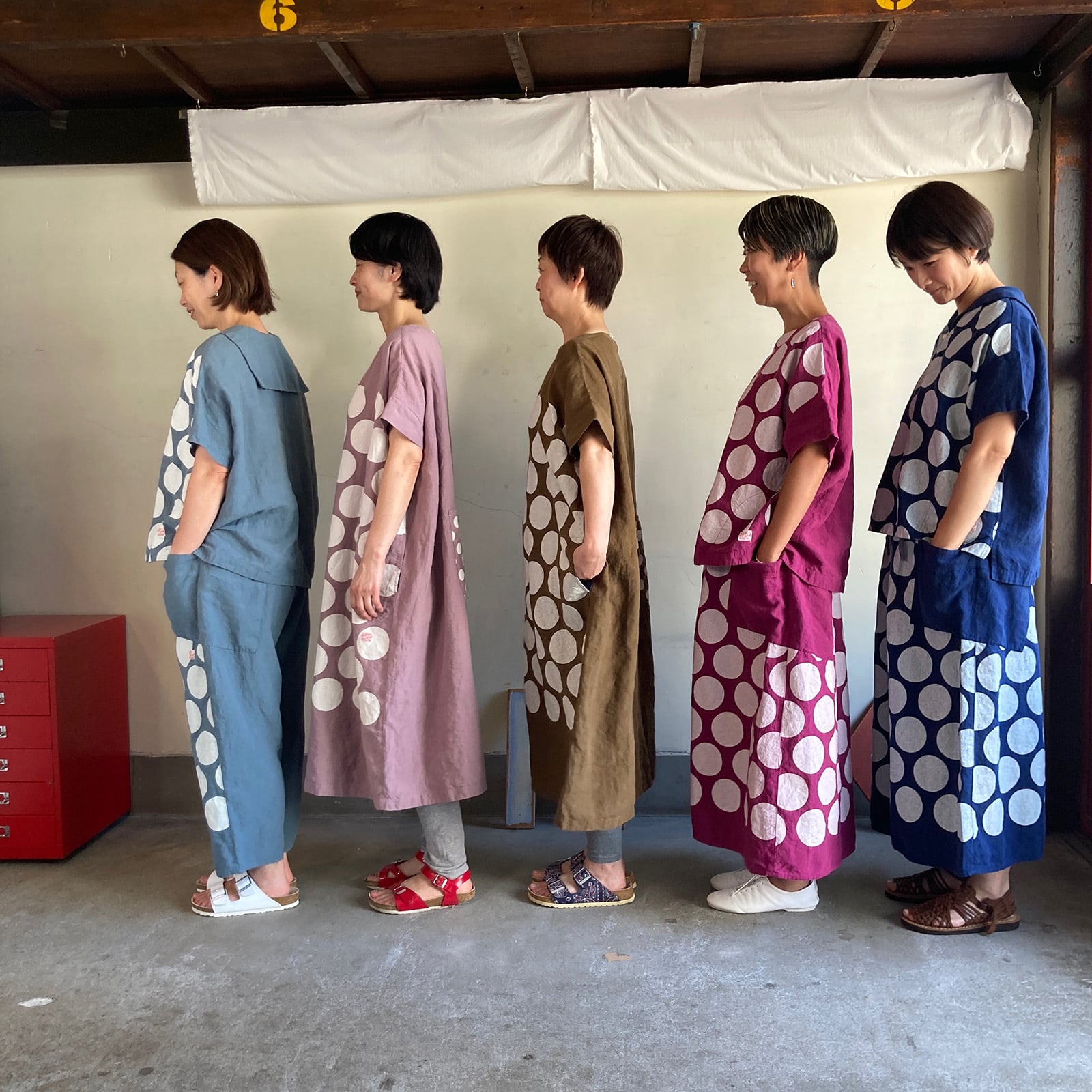 後ろポケ半袖ワンピース Girl'sベルギーリネン大きな水玉 61OP19