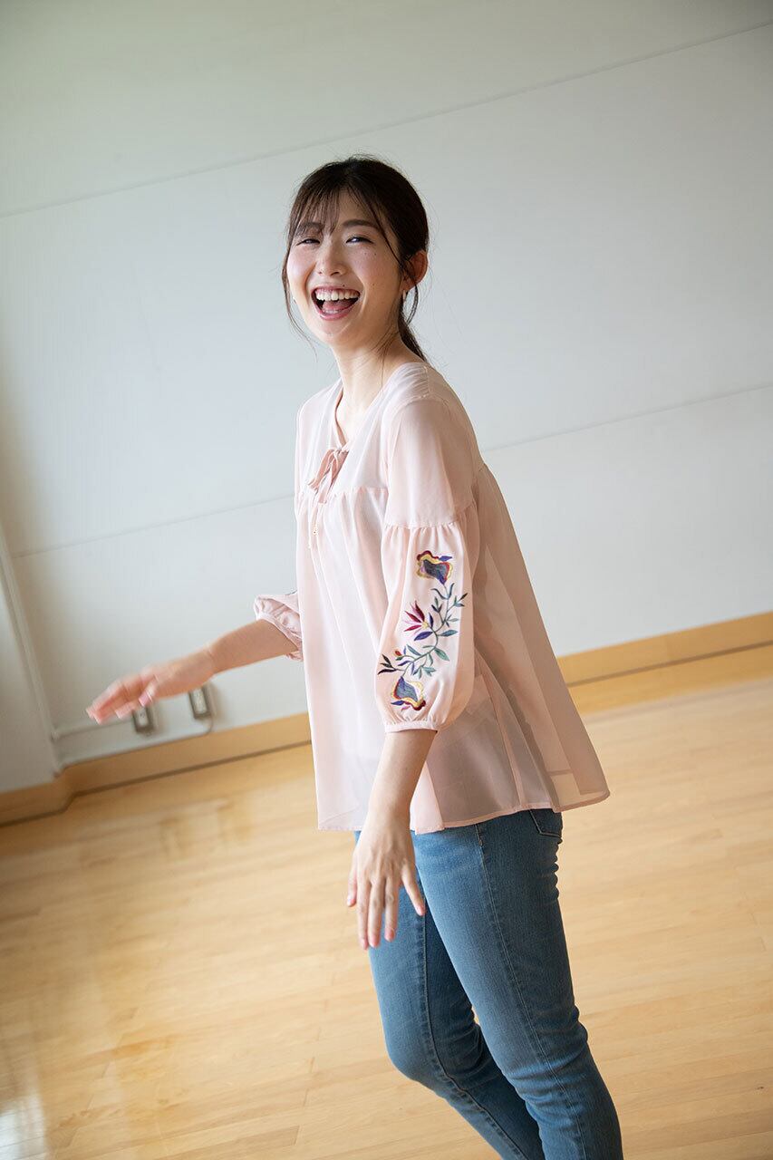 ※訳あり_袖刺繍シフォンブラウス