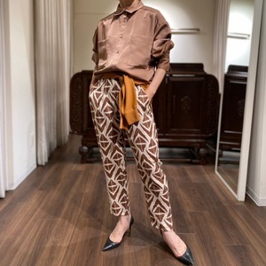geometric tapered pants brown/off white