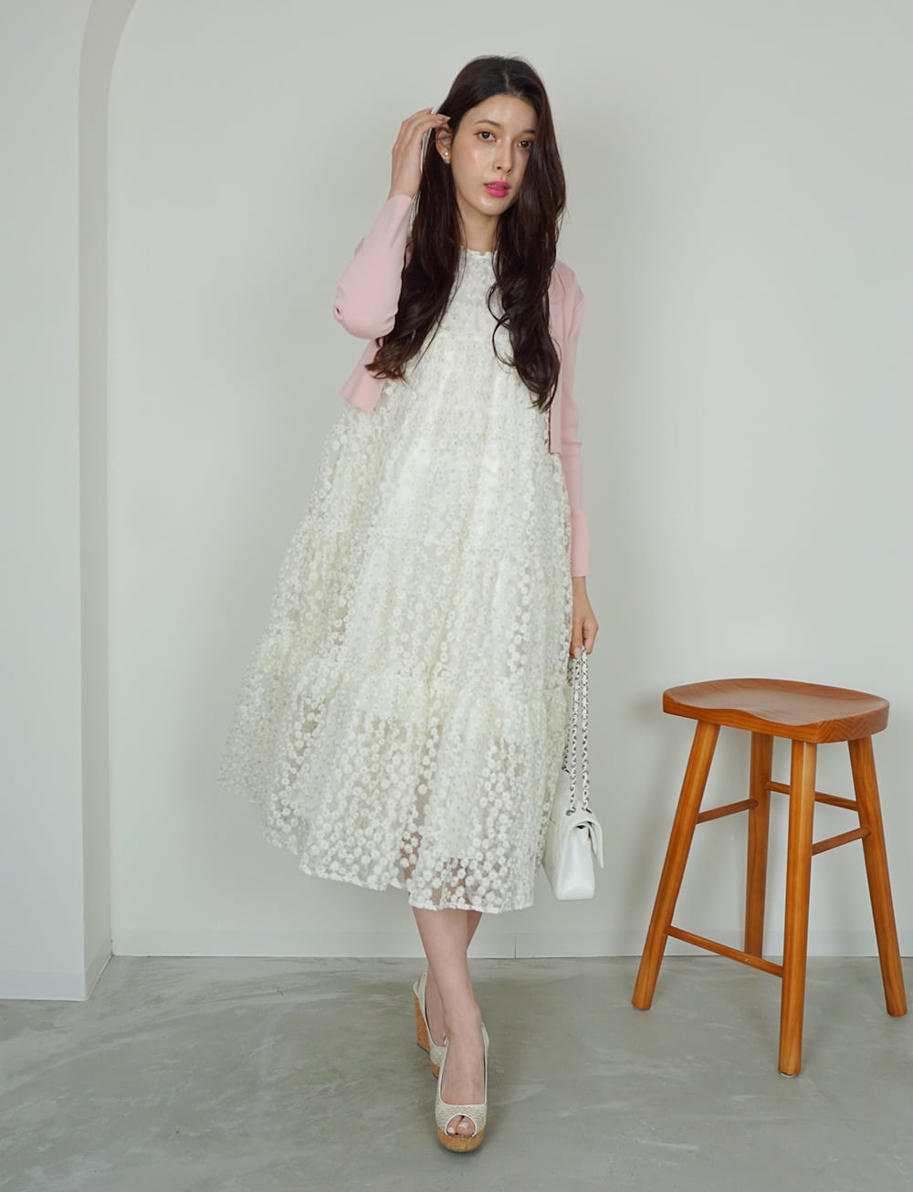 バックリボンティアードワンピース フラワー刺繍オーガンジー white