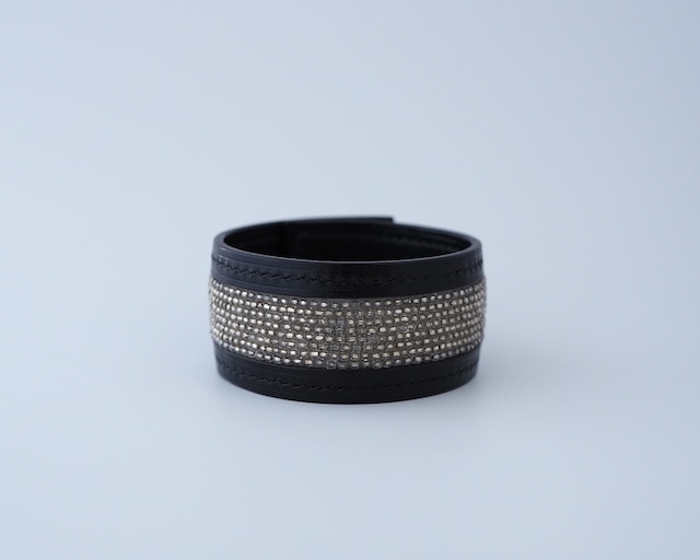 Beaded Cuff ビーディッドカフ M｜ブラック×シルバー