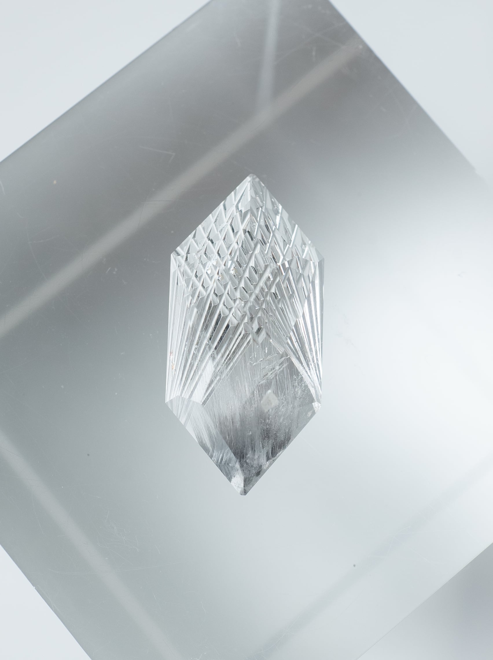 【甲州貴石切子 ブルッカイトインクォーツ - 01